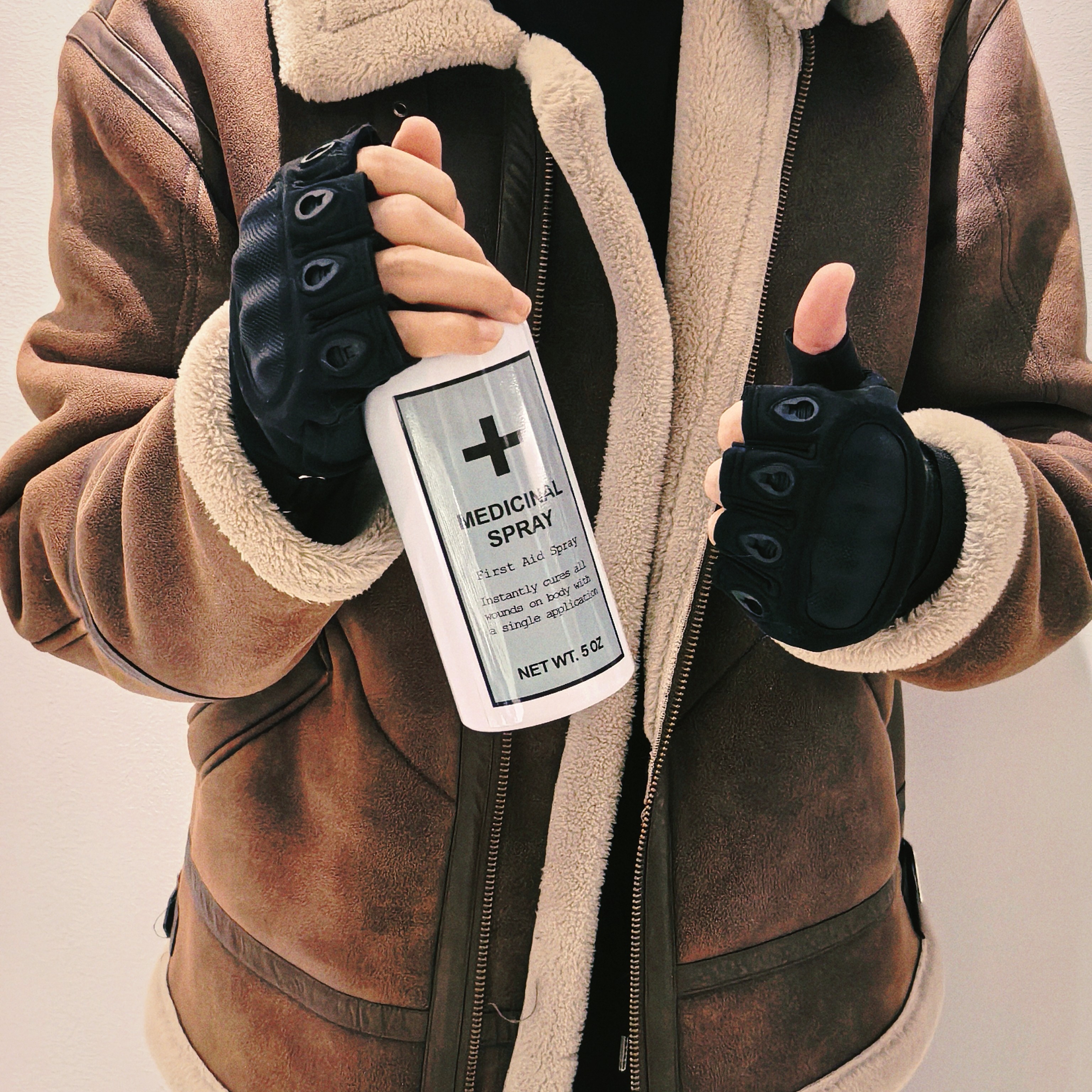 Resident Evil Leon Inspired Ta - đánh giá và giá Cut Resistant Glove